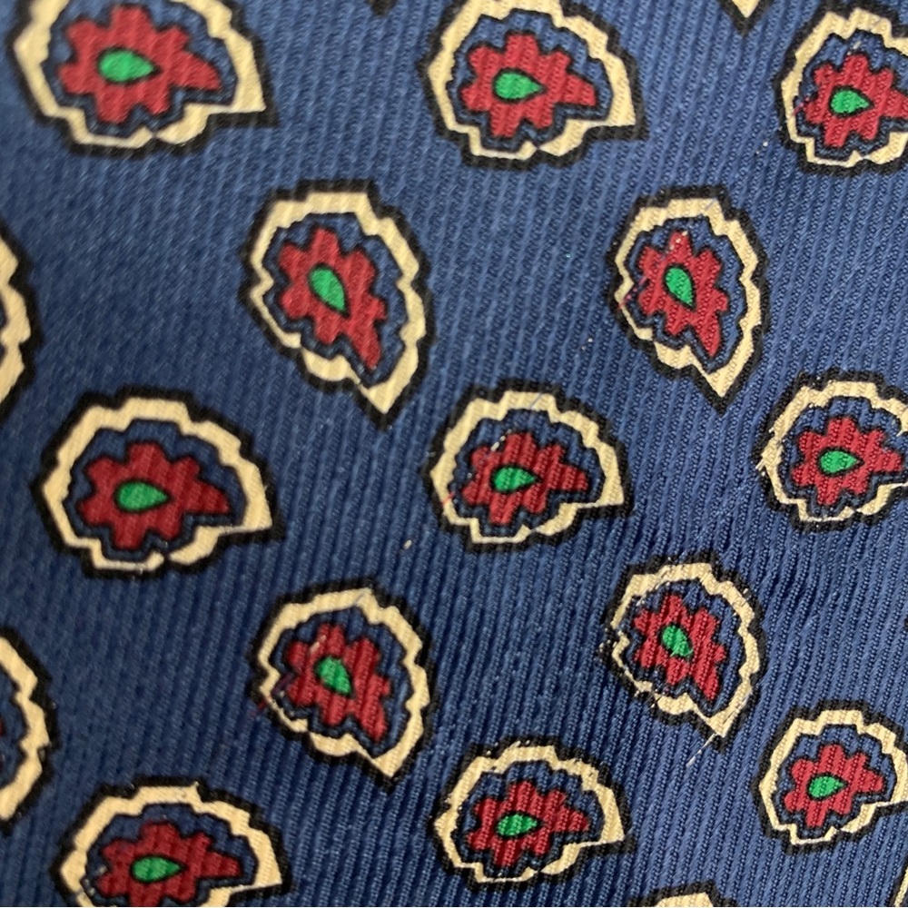 Vintage Burberry Men’s Necktie - Navy Blue/Red Paisley Print, 59”L x 3.5”W - Picture 5 of 8